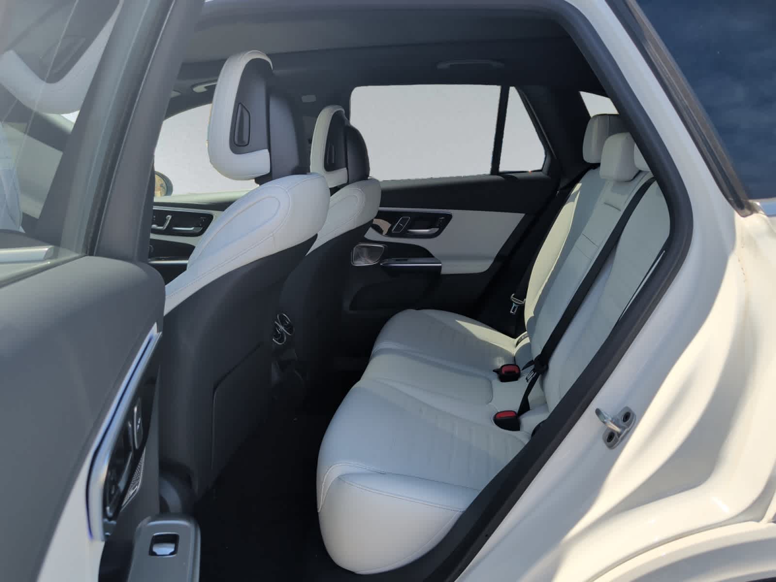 new 2026 Mercedes-Benz GLC 300 car