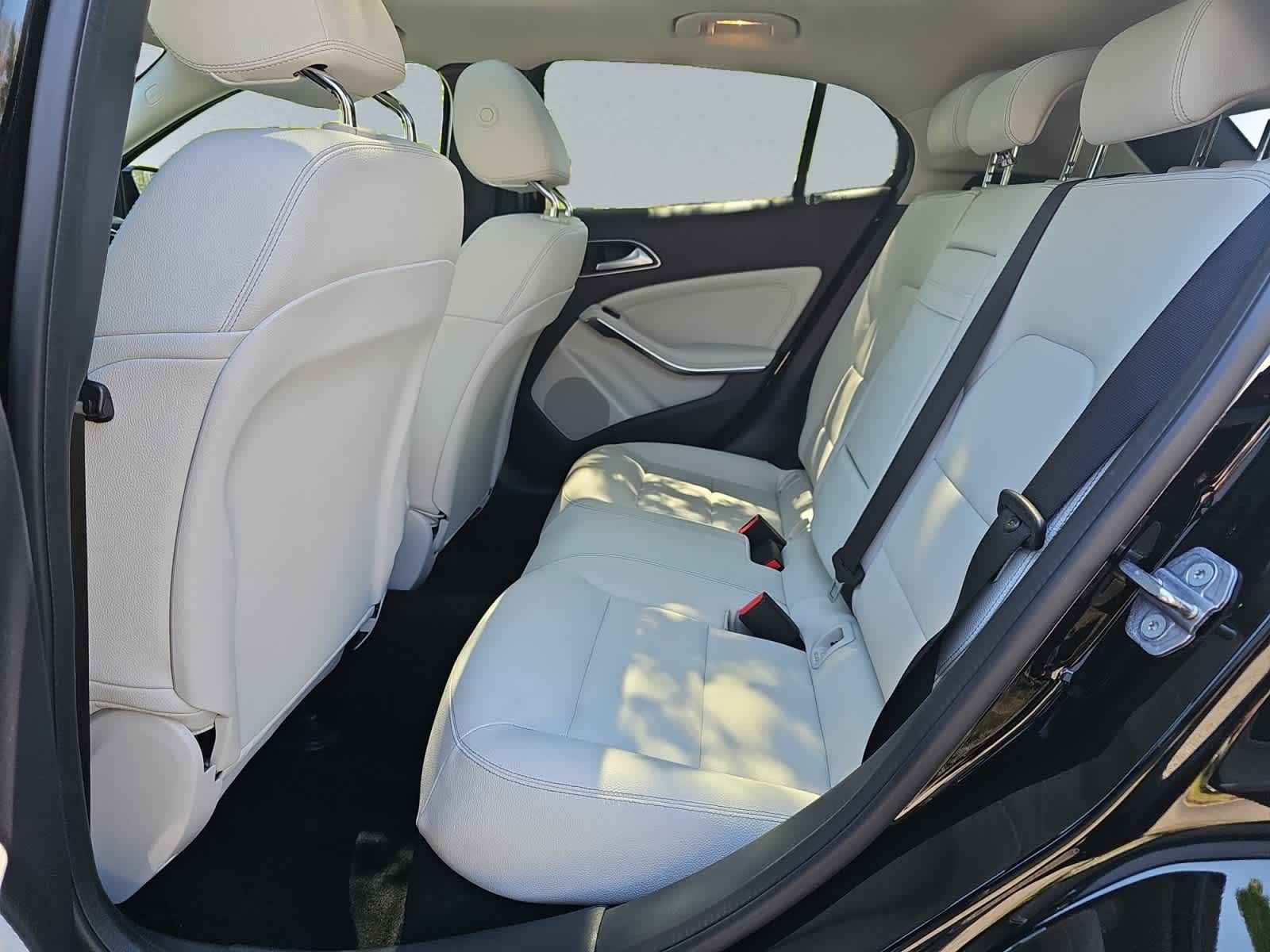 used 2019 Mercedes-Benz GLA 250 car, priced at $20,498