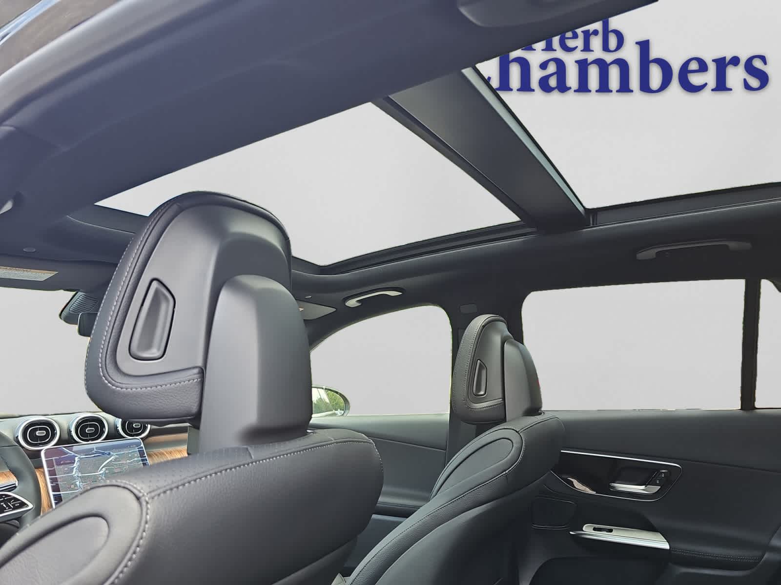 new 2026 Mercedes-Benz GLC 300 car