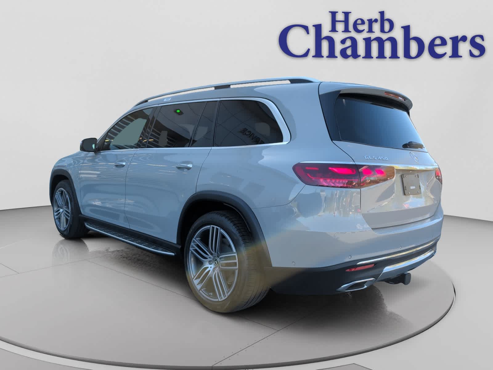 new 2026 Mercedes-Benz GLS 450 car
