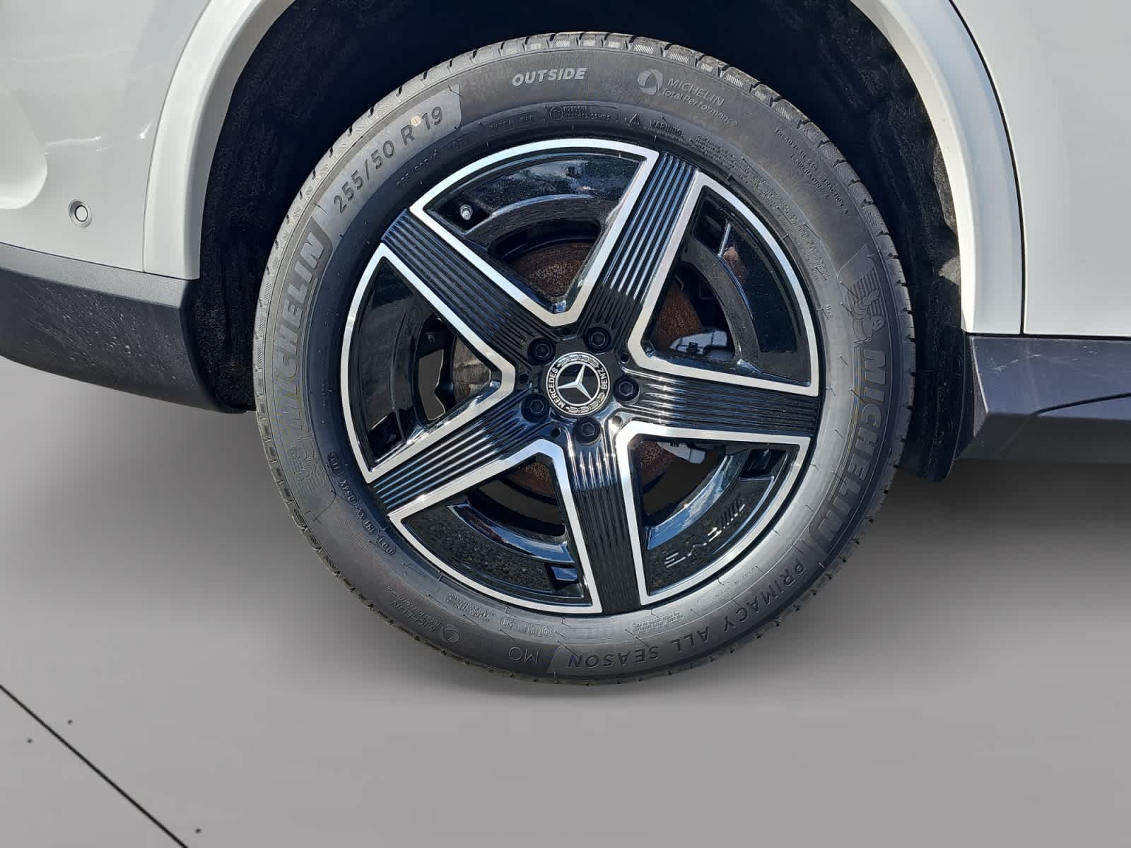 new 2026 Mercedes-Benz GLC 300 car