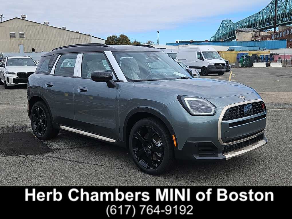 2026 MINI Countryman S's photo