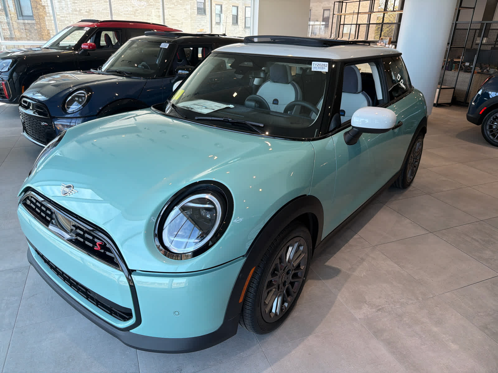 2026 MINI Hardtop Cooper S's photo