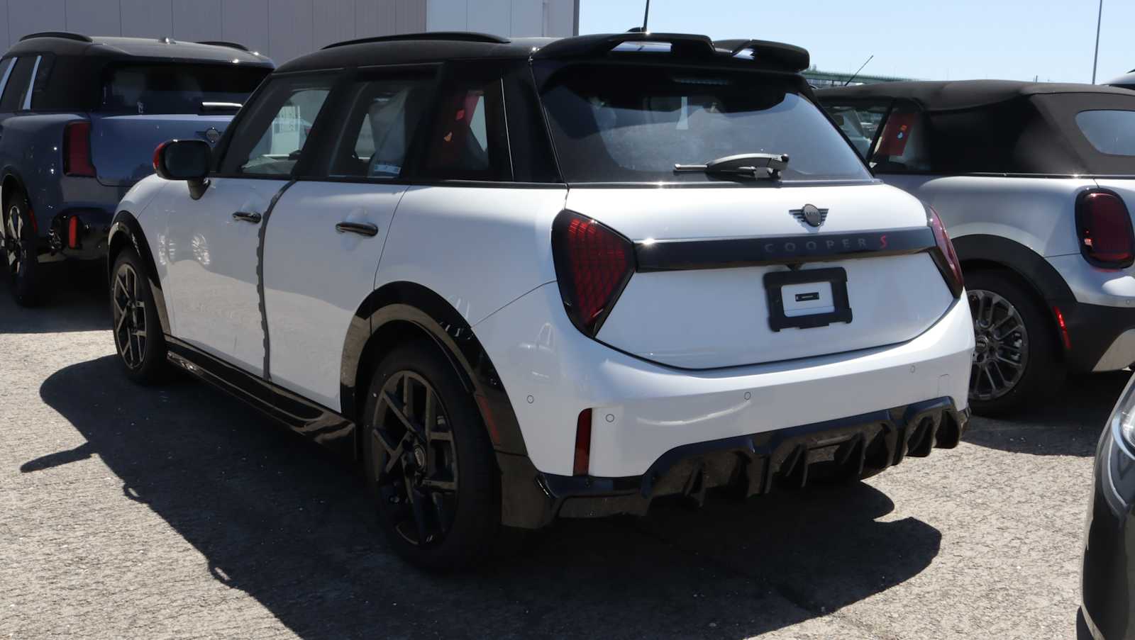 2026 MINI Hardtop 4 Door S - Photo 10
