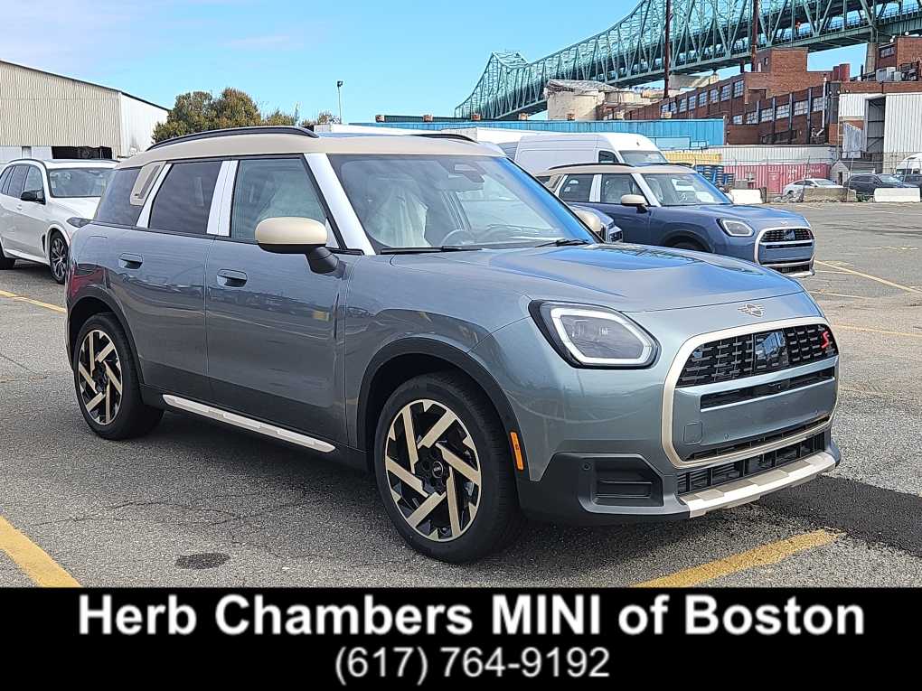 2026 MINI Countryman S's photo