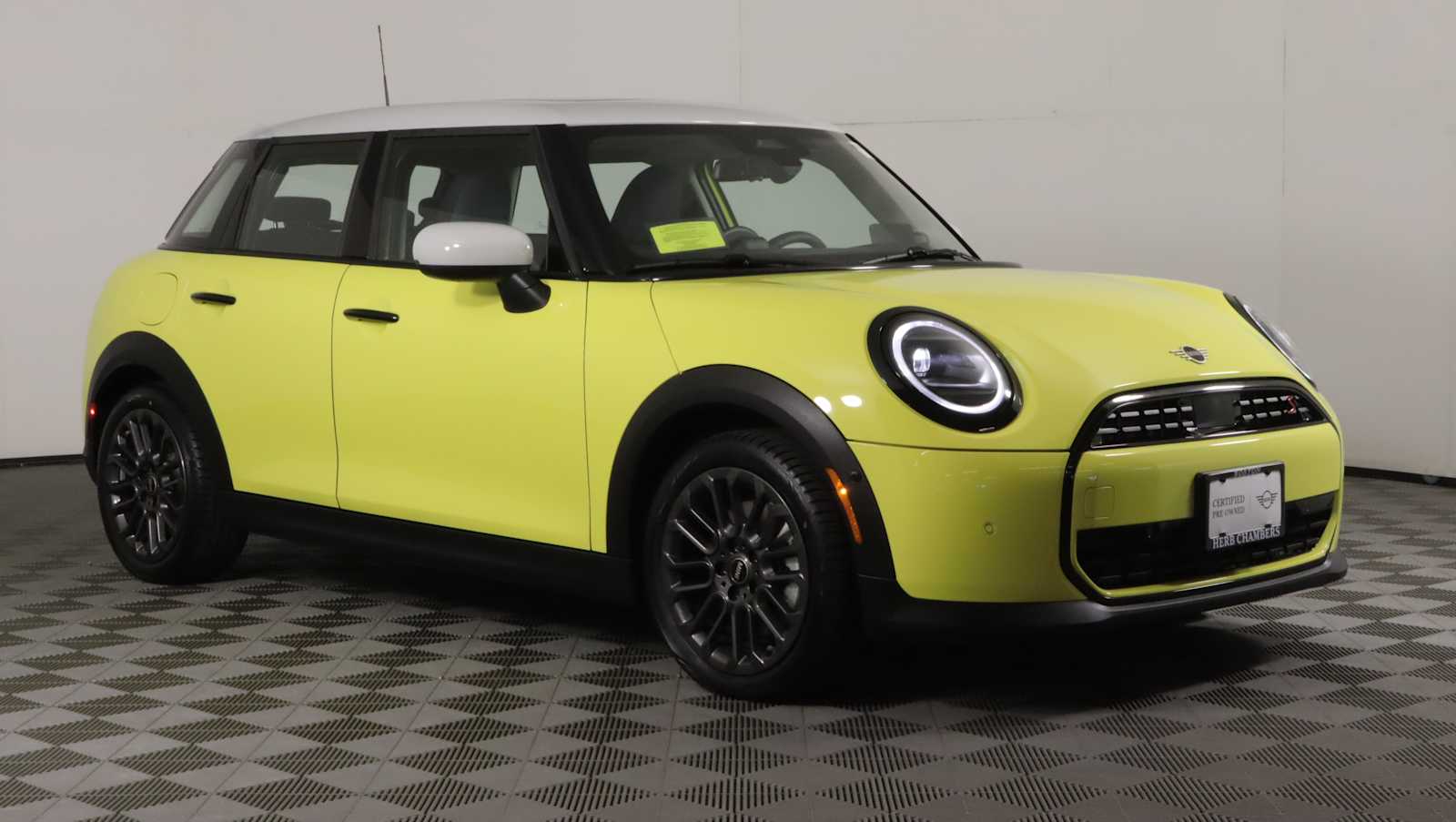 Sunny Side Yellow 2025 MINI Cooper Hatchback Front-Wheel Drive Automatic
