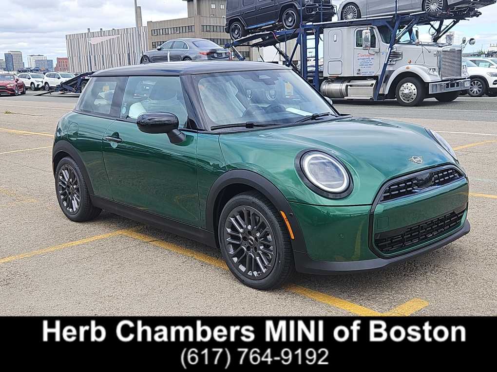 2026 MINI 2 Door Signature Plus Coupe's photo