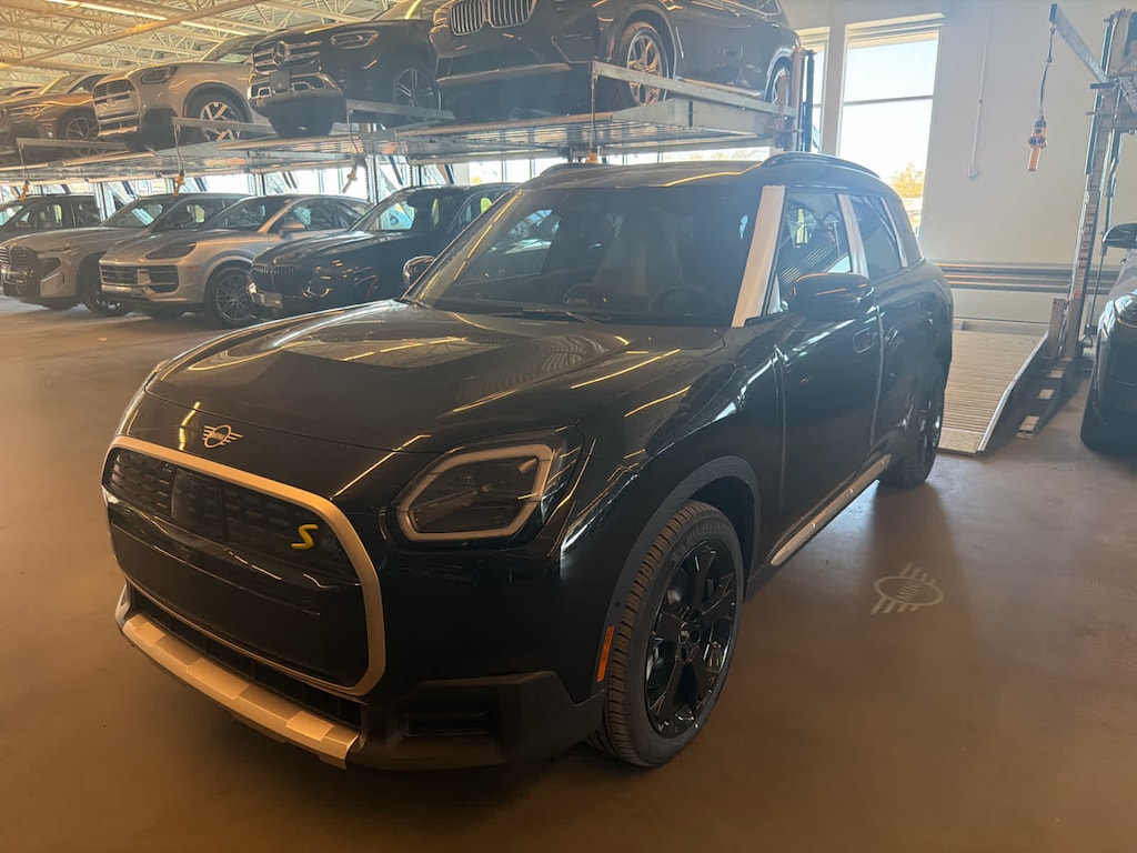 New 2026 MINI Countryman Iconic SUV
