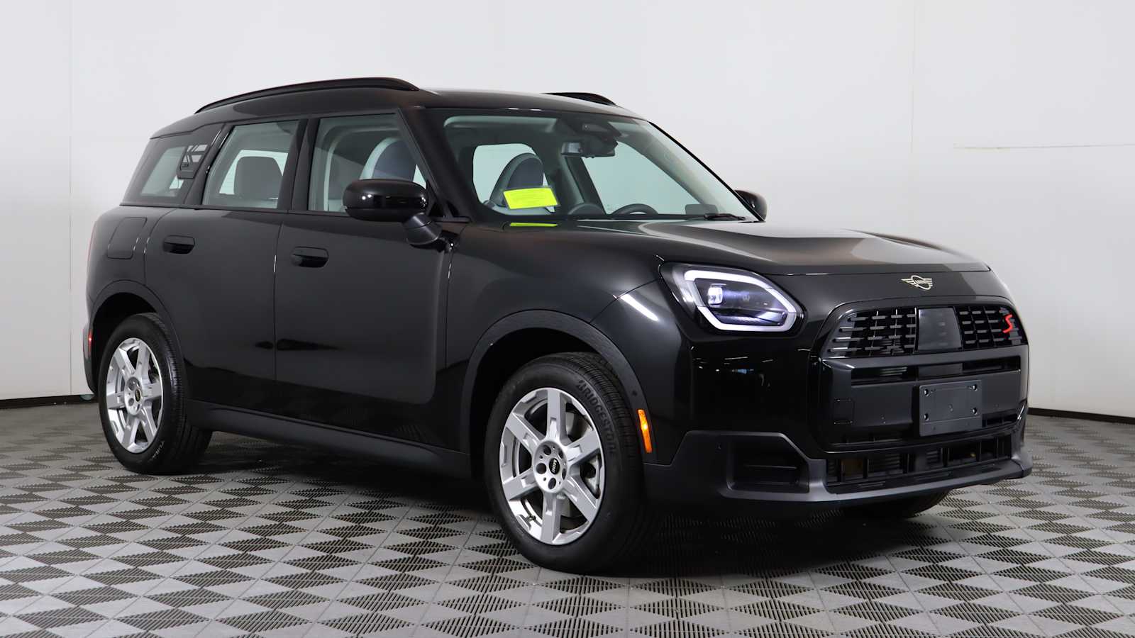 2025 MINI Countryman S's photo
