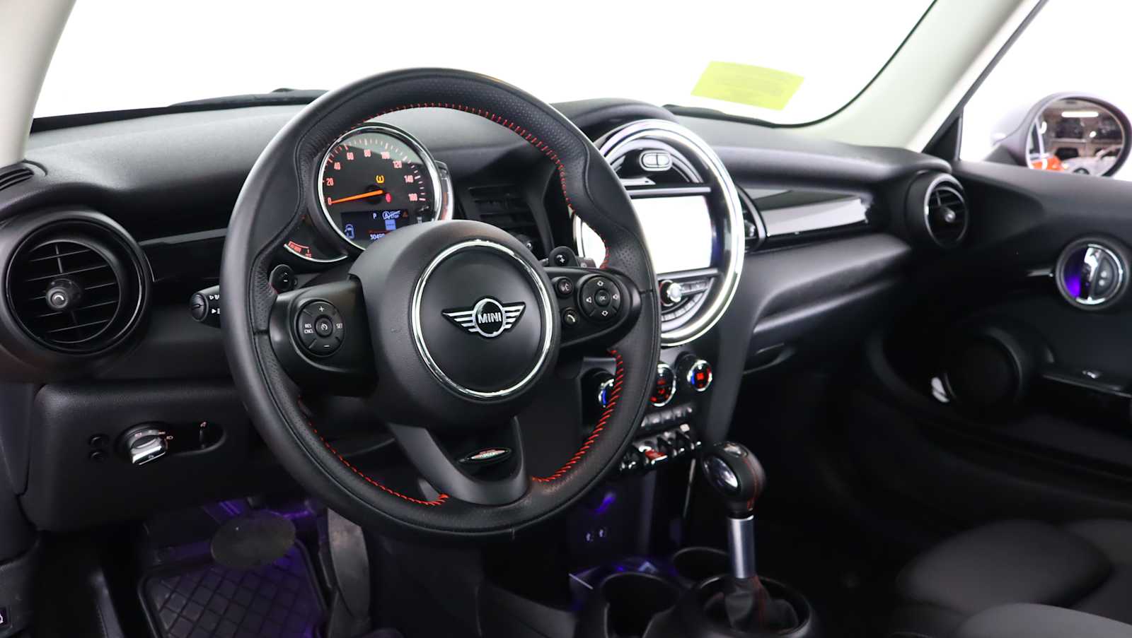 used 2019 MINI Hardtop 2 Door car, priced at $19,036