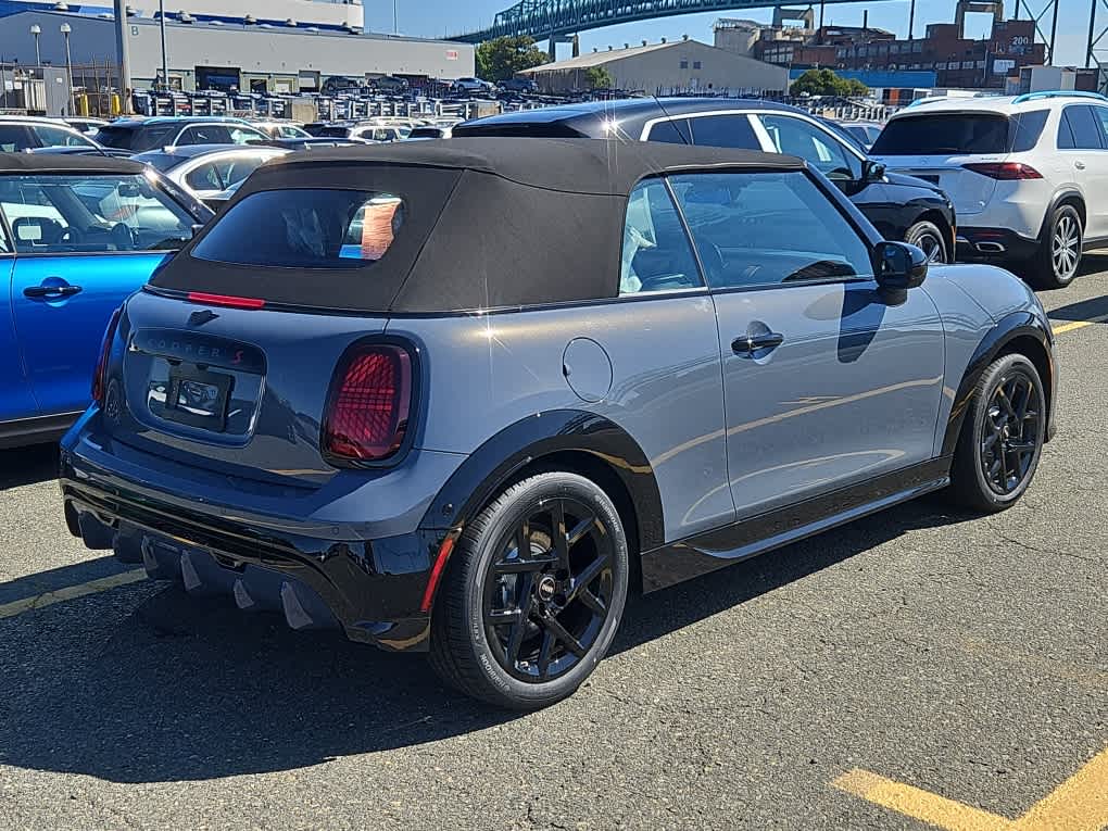2026 Mini Cooper Iconic Convertible photo 4