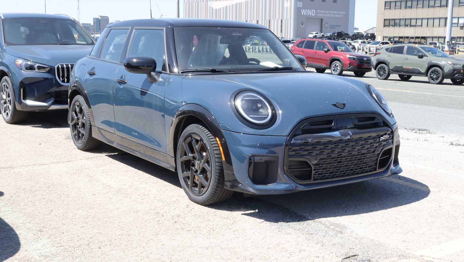 2026 MINI Hardtop Cooper S's photo