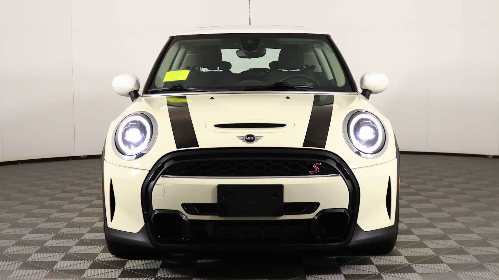 2023 Mini Cooper 2 Door Hardtop S photo 2