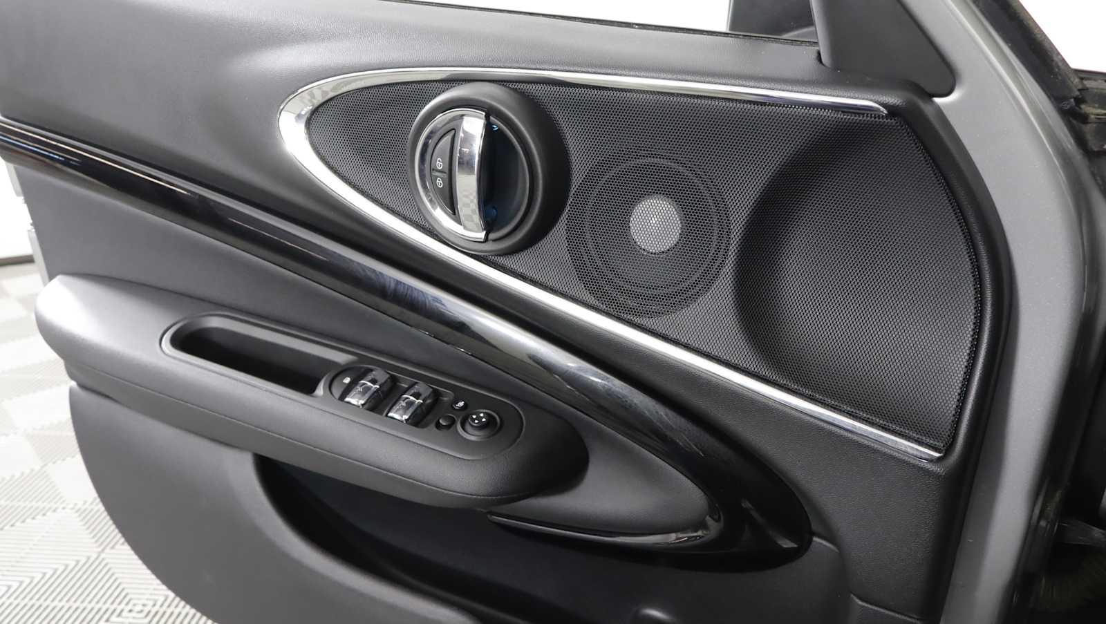 used 2023 MINI Clubman car, priced at $28,636