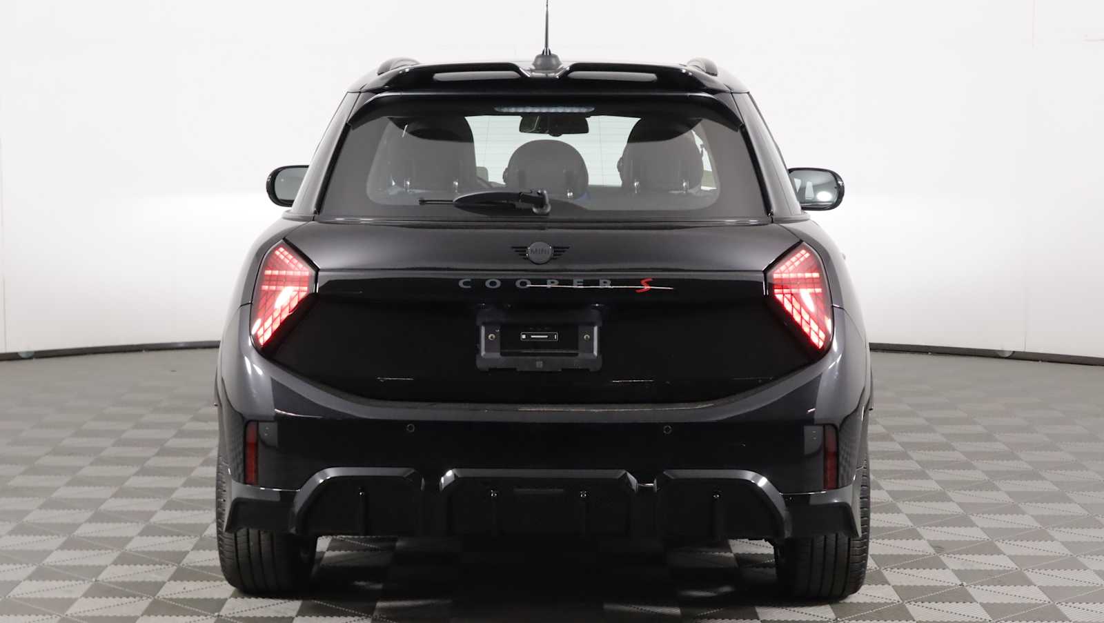 used 2025 MINI Hardtop 4 Door car, priced at $35,778