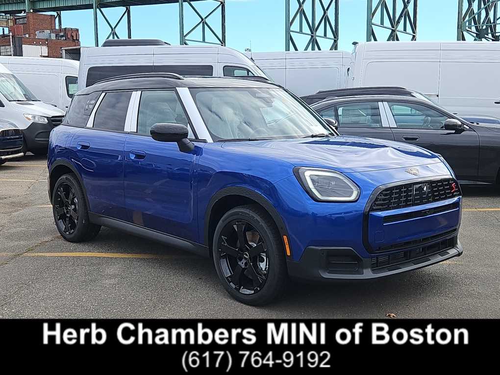 2026 MINI Countryman S's photo