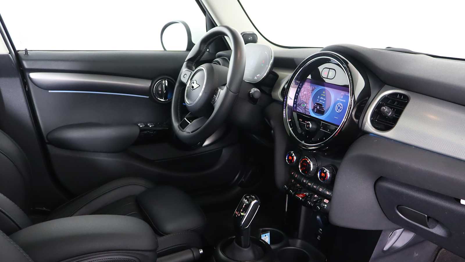 used 2023 MINI Hardtop 4 Door car, priced at $26,035