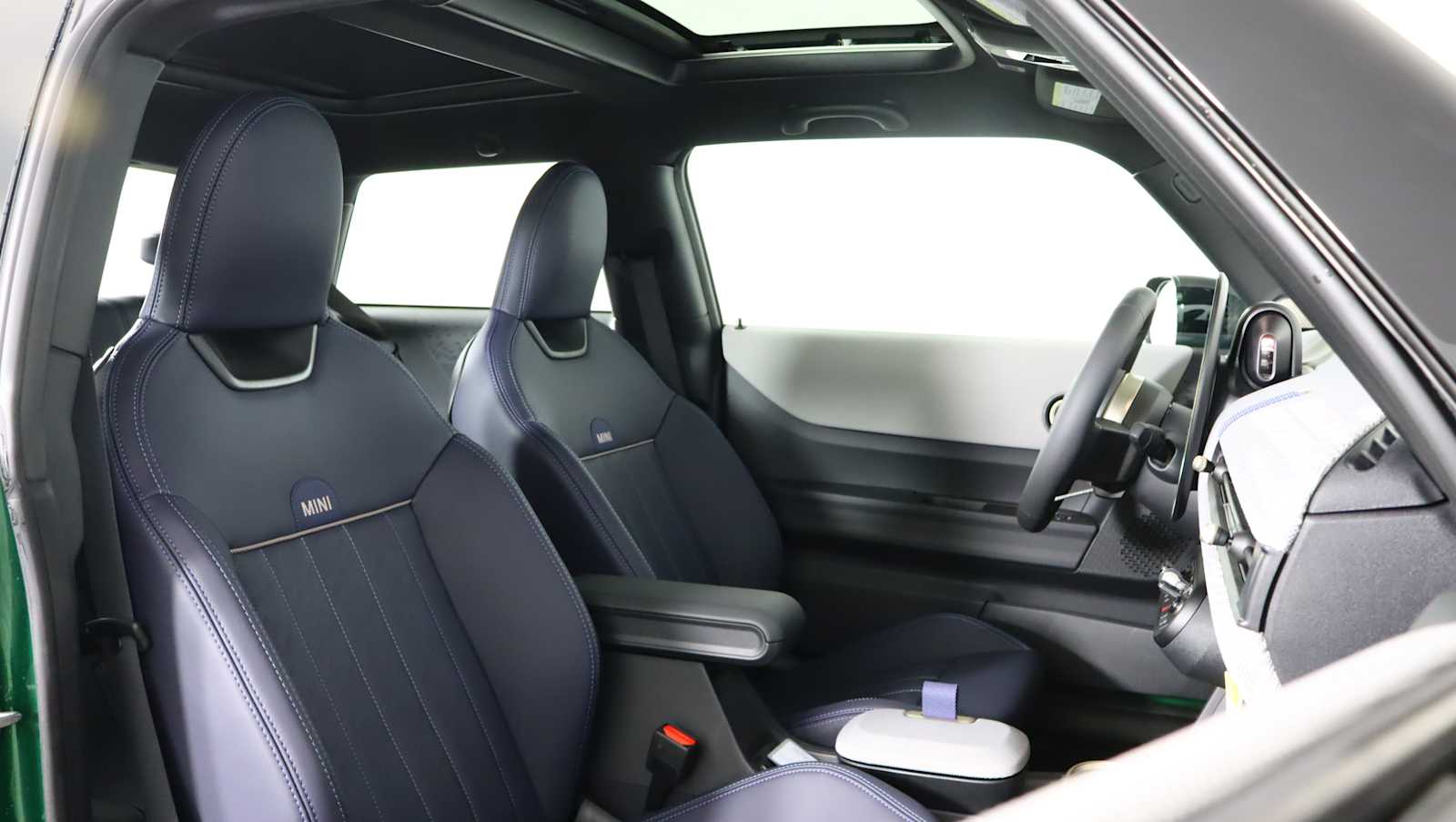 2026 MINI Hardtop 2 Door S - Photo 8