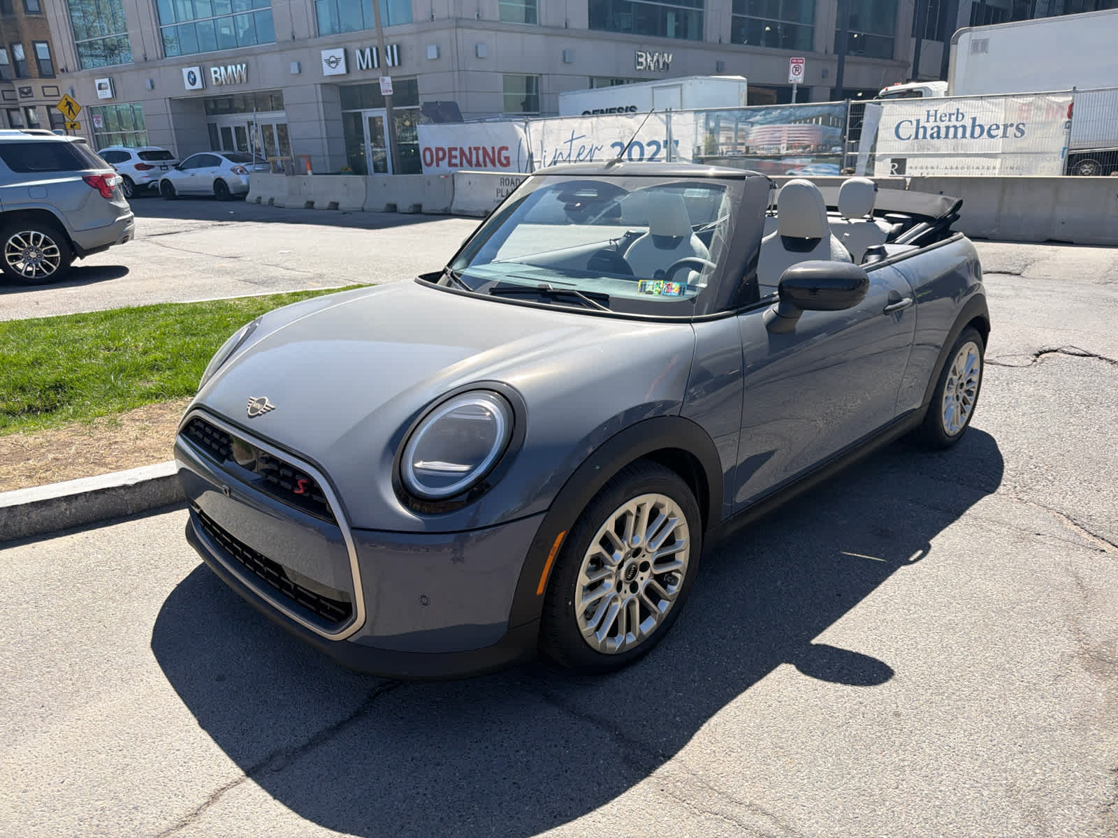 2026 MINI Convertible Cooper S's photo