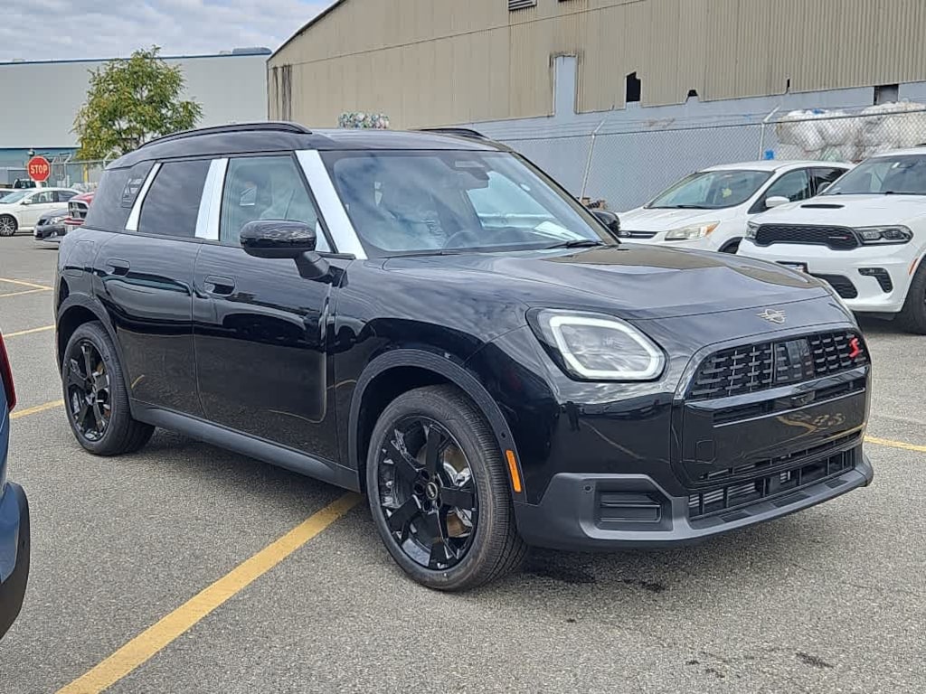 New 2026 MINI Countryman Iconic SUV