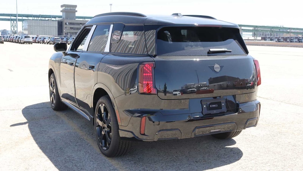 New 2026 MINI Countryman Iconic SUV