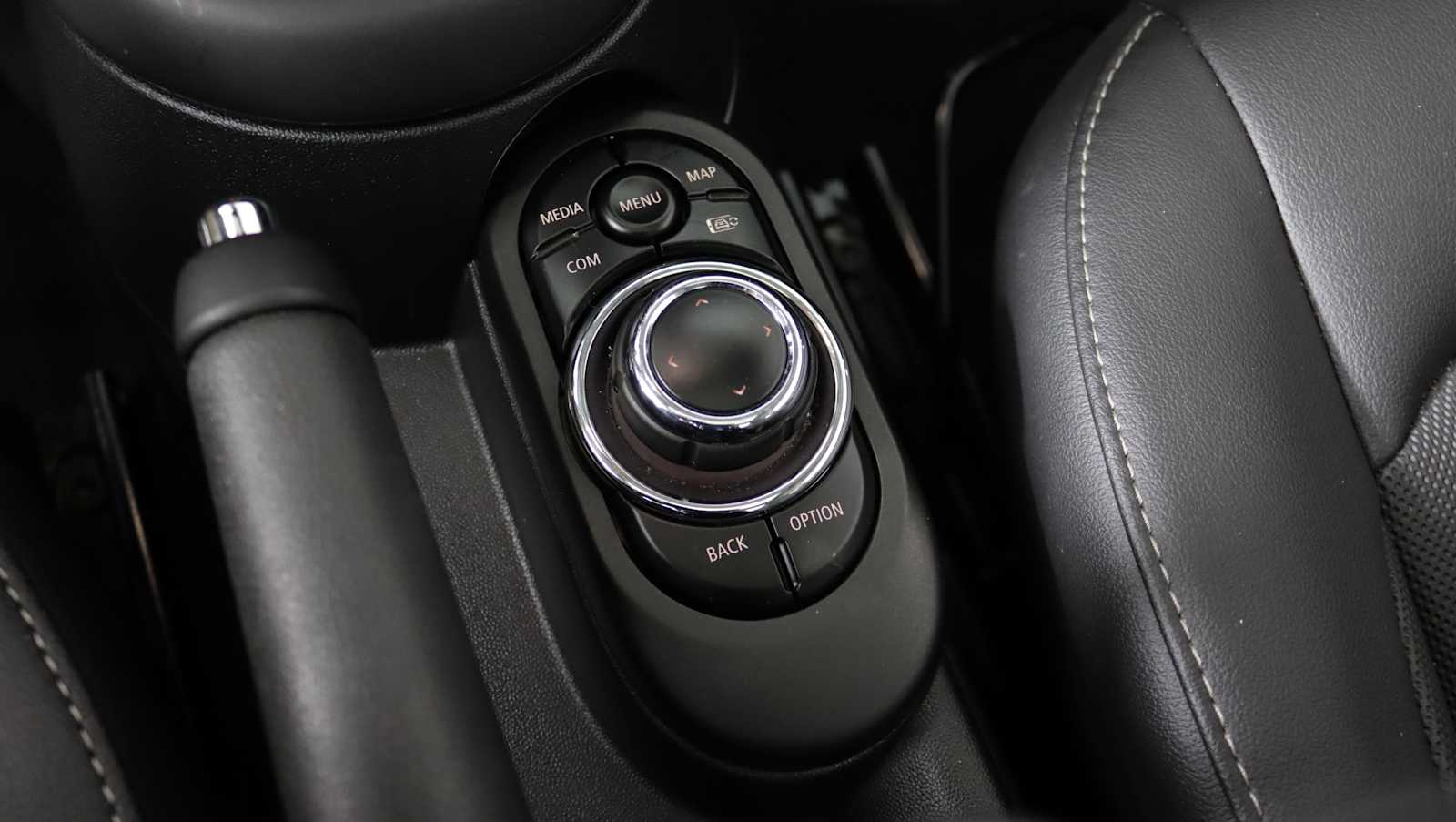 used 2023 MINI Hardtop 2 Door car, priced at $23,878