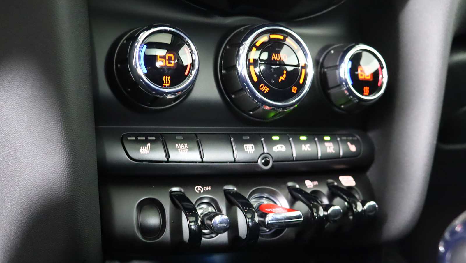 used 2023 MINI Hardtop 2 Door car, priced at $23,771