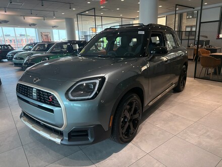 2026 MINI Countryman Signature Plus SUV
