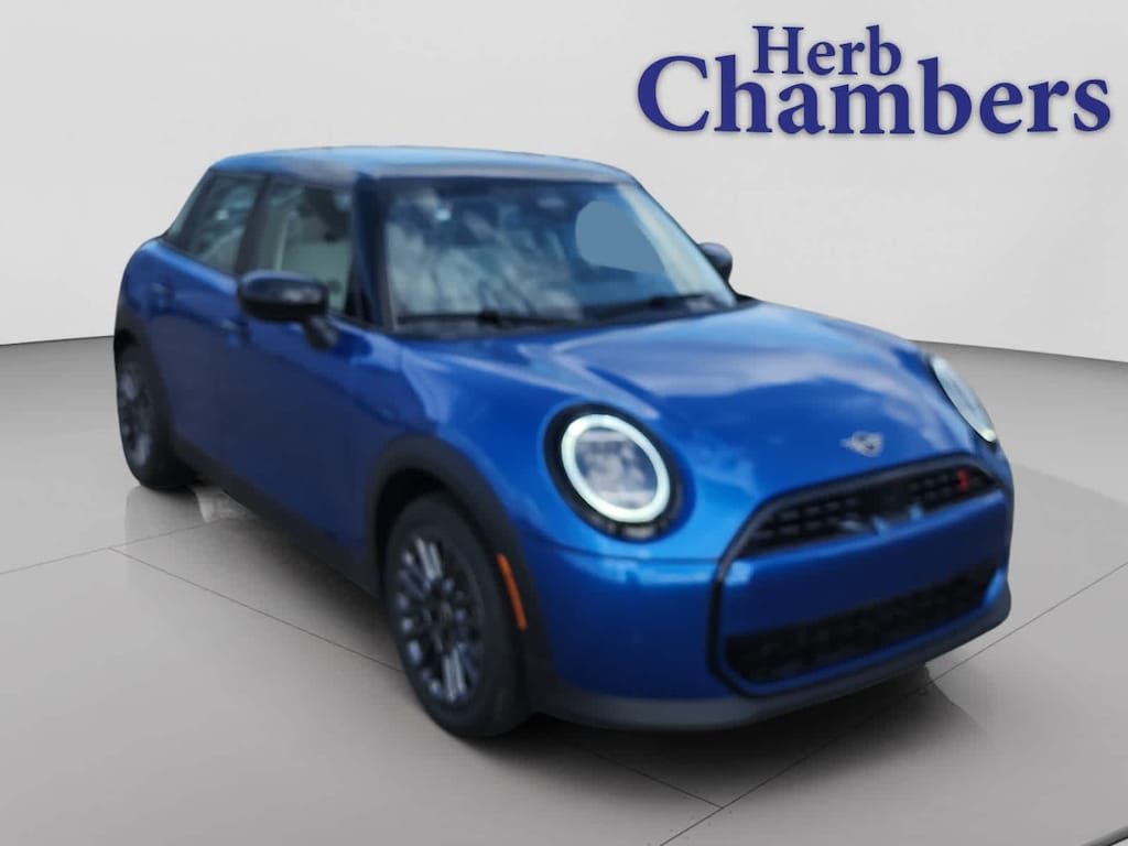 New 2026 MINI 4 Door Signature Plus Sedan