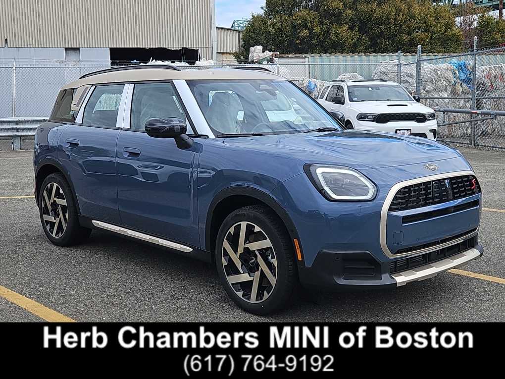 2026 MINI Countryman S's photo