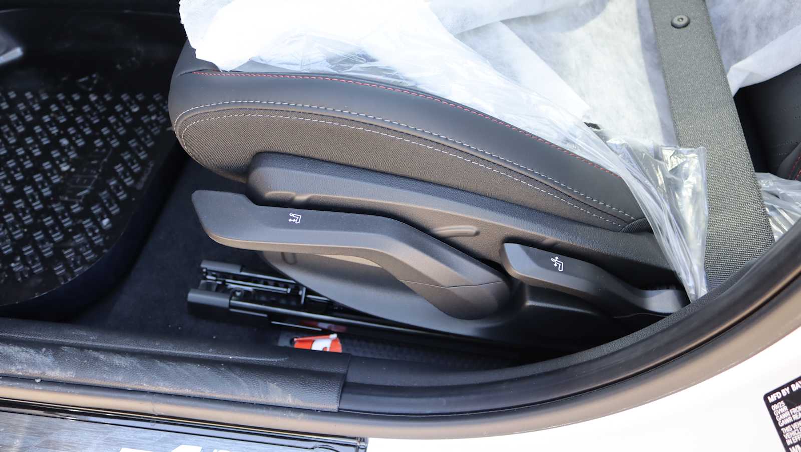 2026 MINI Hardtop 4 Door S - Photo 8