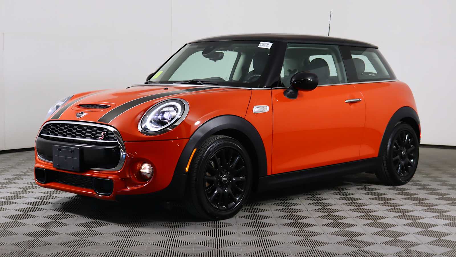used 2019 MINI Hardtop 2 Door car, priced at $19,036