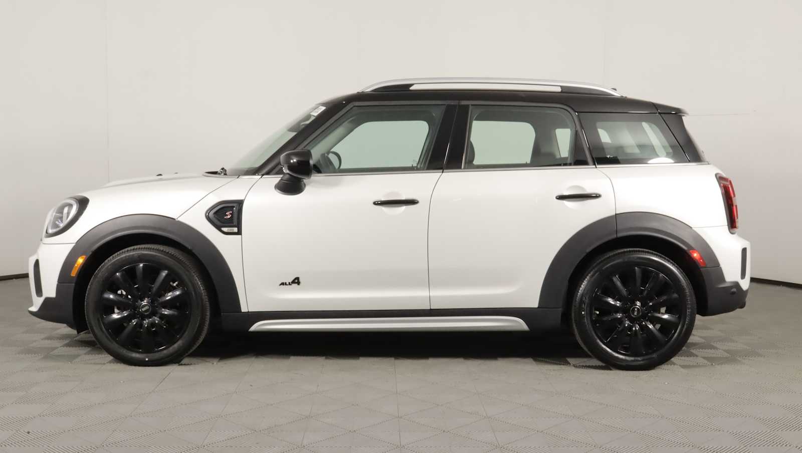 used 2024 MINI Countryman car, priced at $29,883
