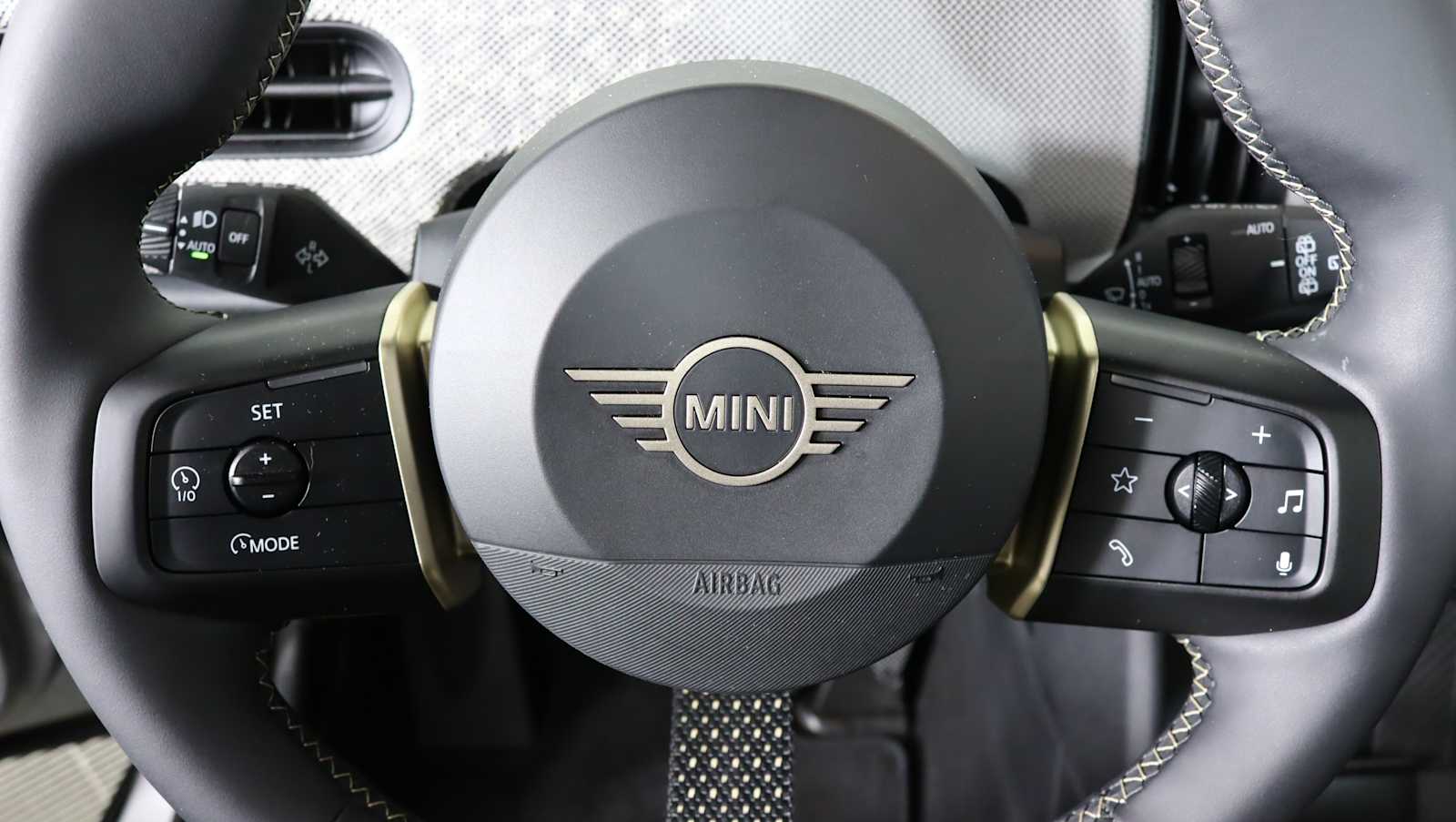 used 2025 MINI Hardtop 2 Door car, priced at $27,921