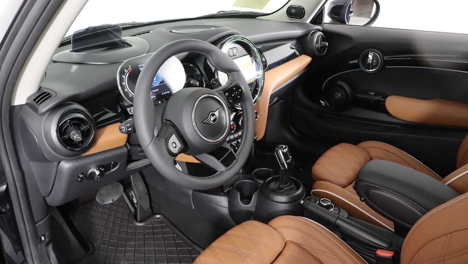 used 2023 MINI Hardtop 2 Door car, priced at $28,761