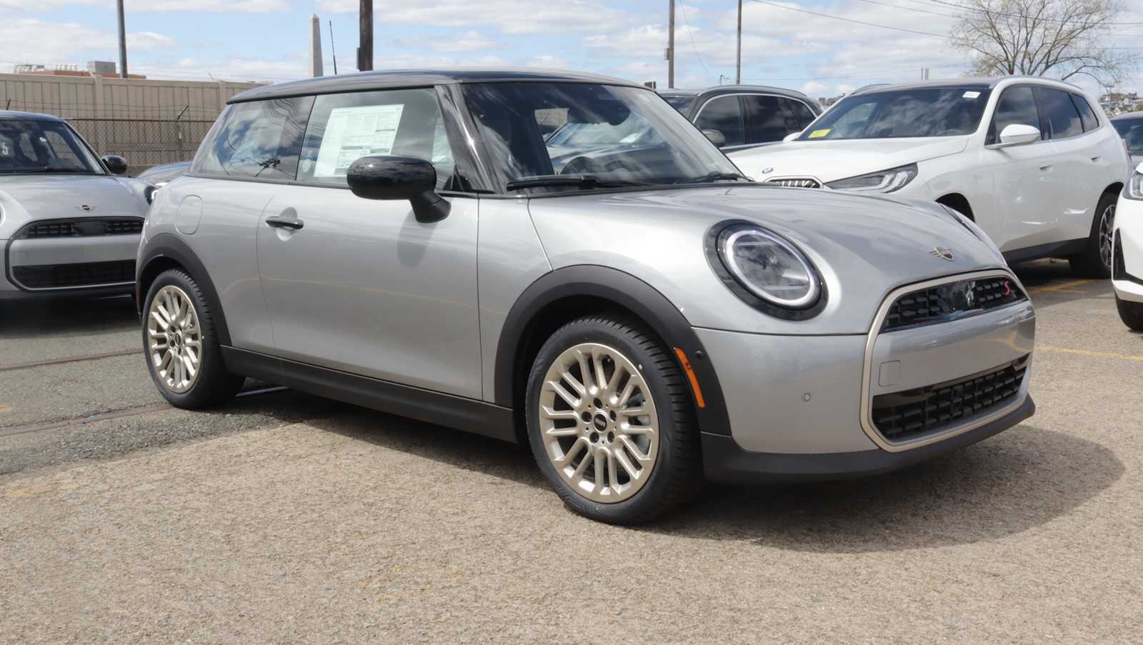 2026 MINI Hardtop Cooper S's photo