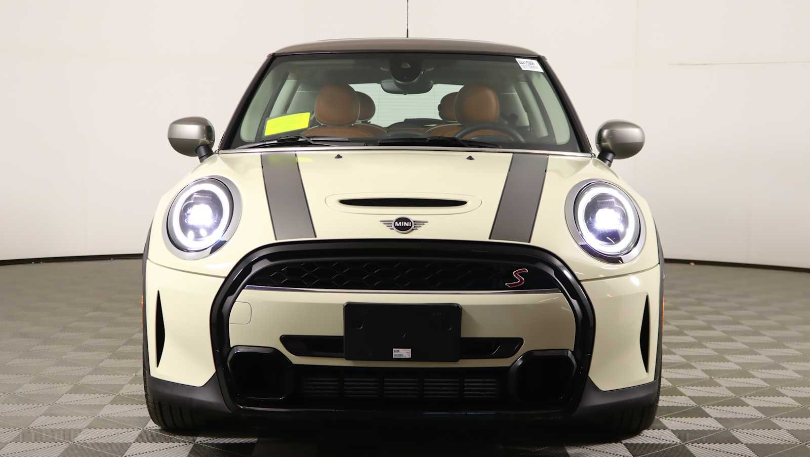 used 2022 MINI Hardtop 2 Door car, priced at $22,080