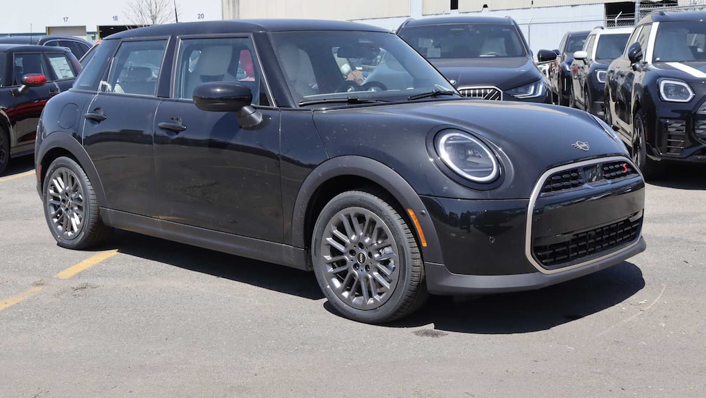New 2026 MINI 4 Door Signature Plus Sedan