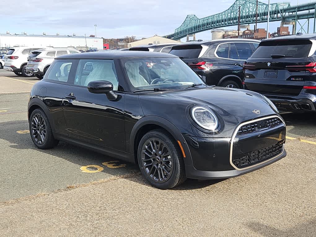 2026 MINI Hardtop 2 Door's photo