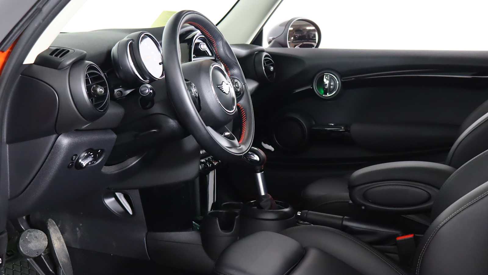 used 2019 MINI Hardtop 2 Door car, priced at $19,036