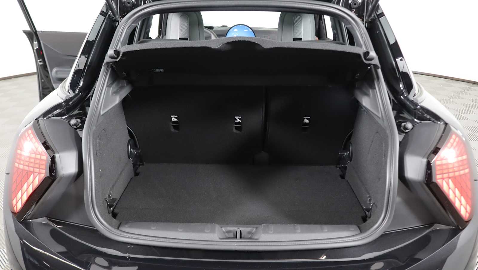 used 2025 MINI Hardtop 4 Door car, priced at $34,680