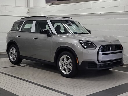 2025 MINI Countryman Signature Plus SUV