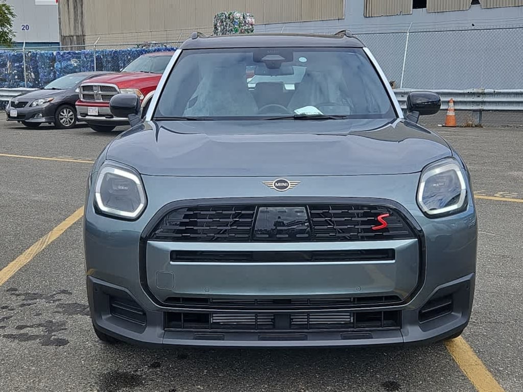 New 2026 MINI Countryman Signature Plus SUV