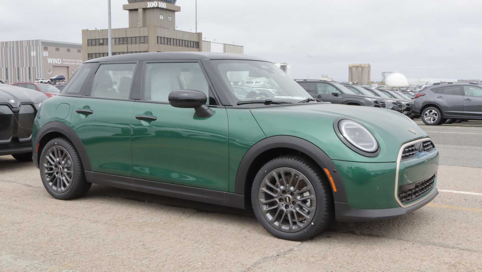2026 MINI Hardtop's photo