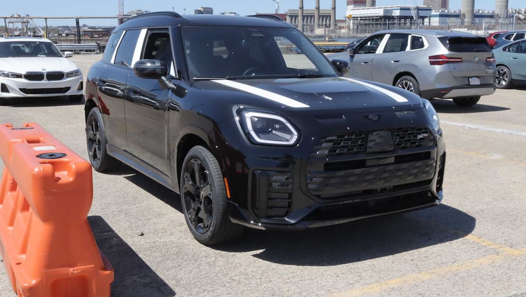 New 2026 MINI Countryman Iconic SUV