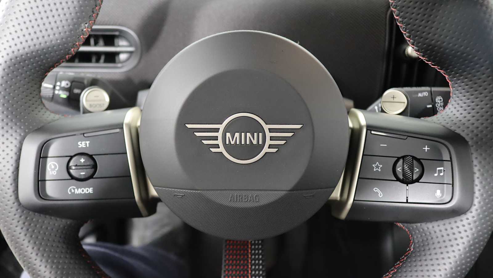 used 2025 MINI Hardtop 4 Door car, priced at $35,778