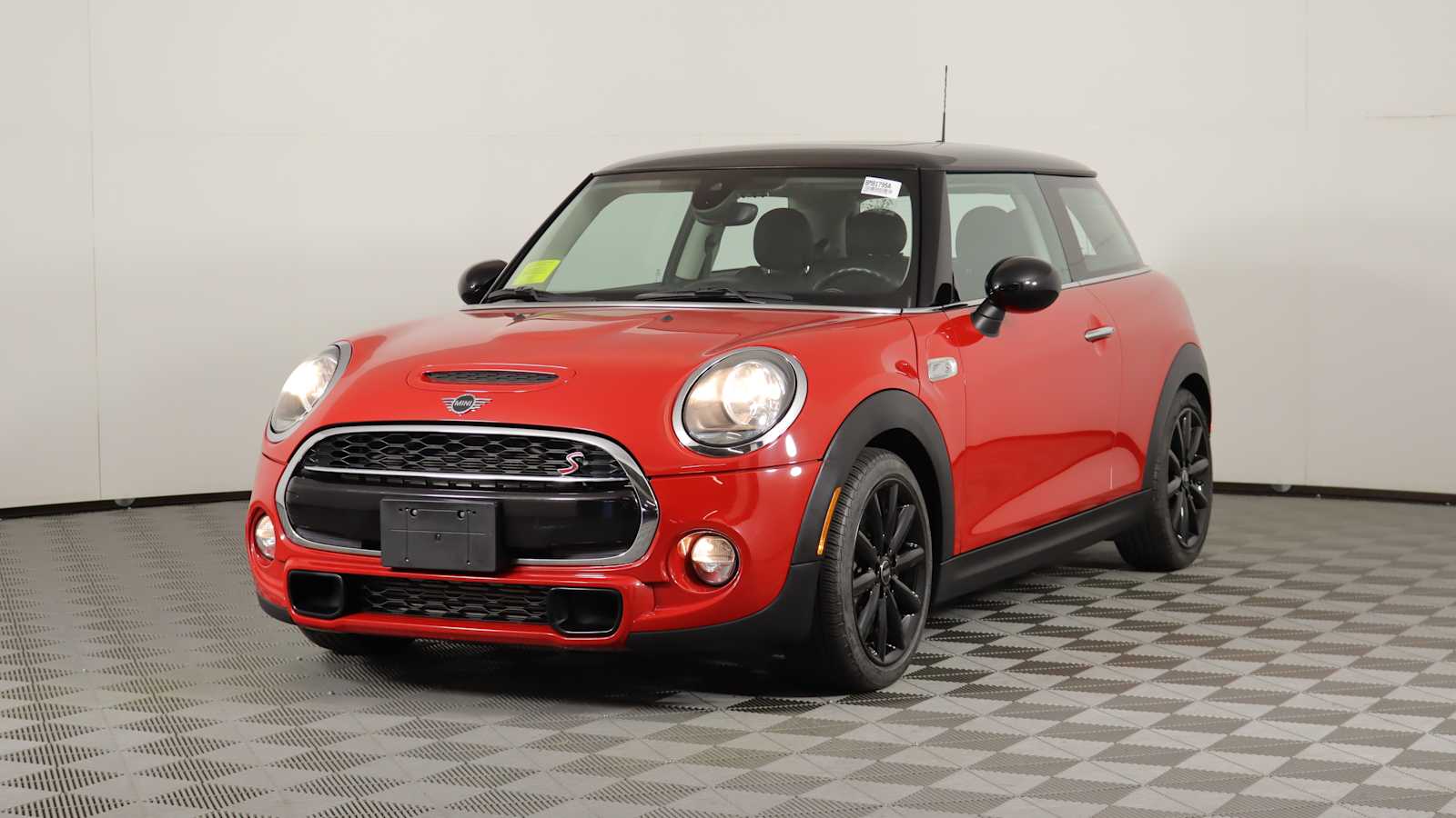 2019 Mini Cooper 2 Door Hardtop Signature photo 2