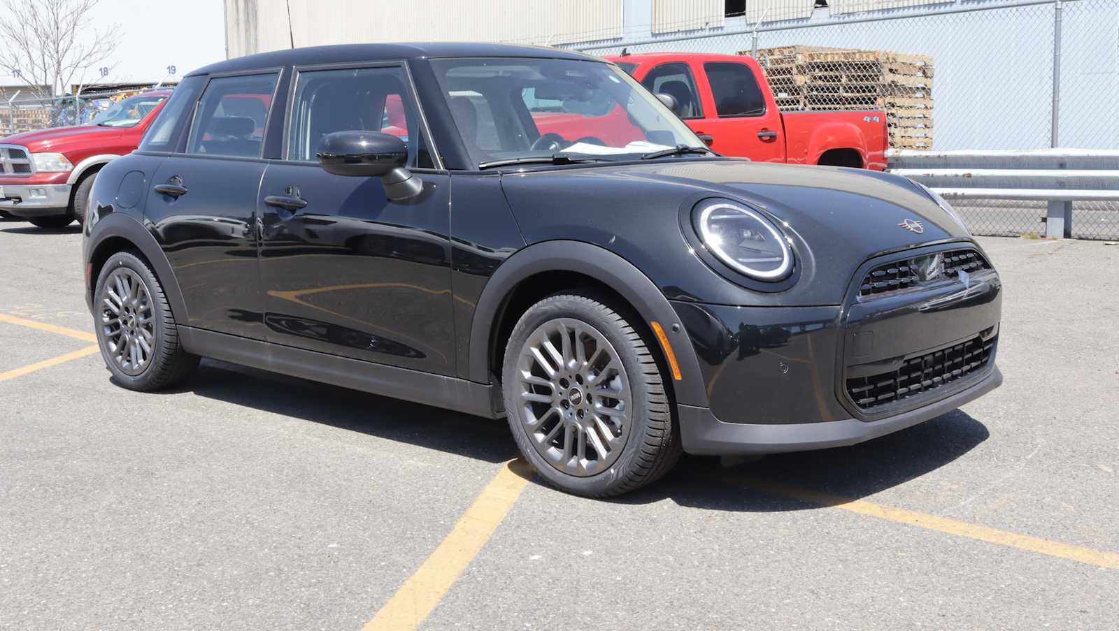 2026 MINI Hardtop's photo