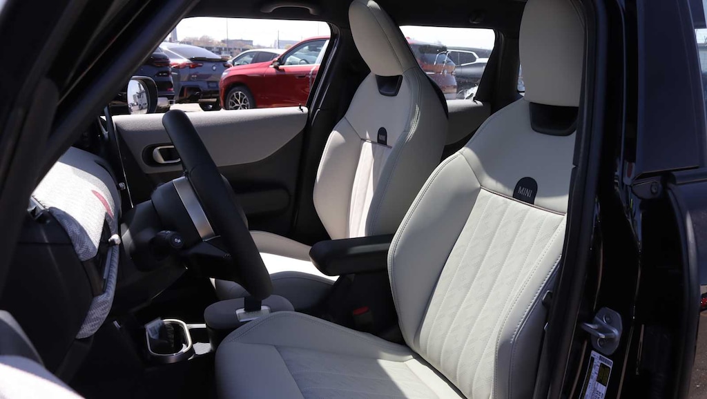 New 2026 MINI 4 Door Signature Plus Sedan
