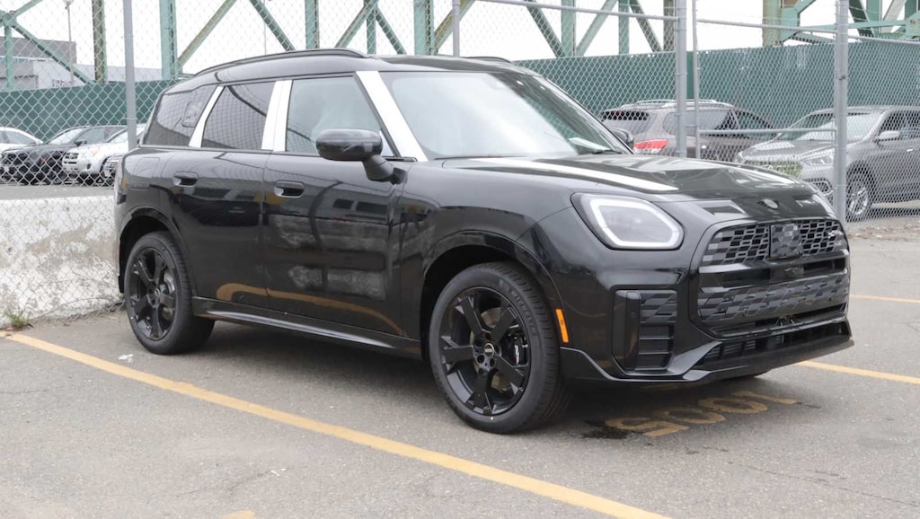 New 2026 MINI Countryman Iconic SUV